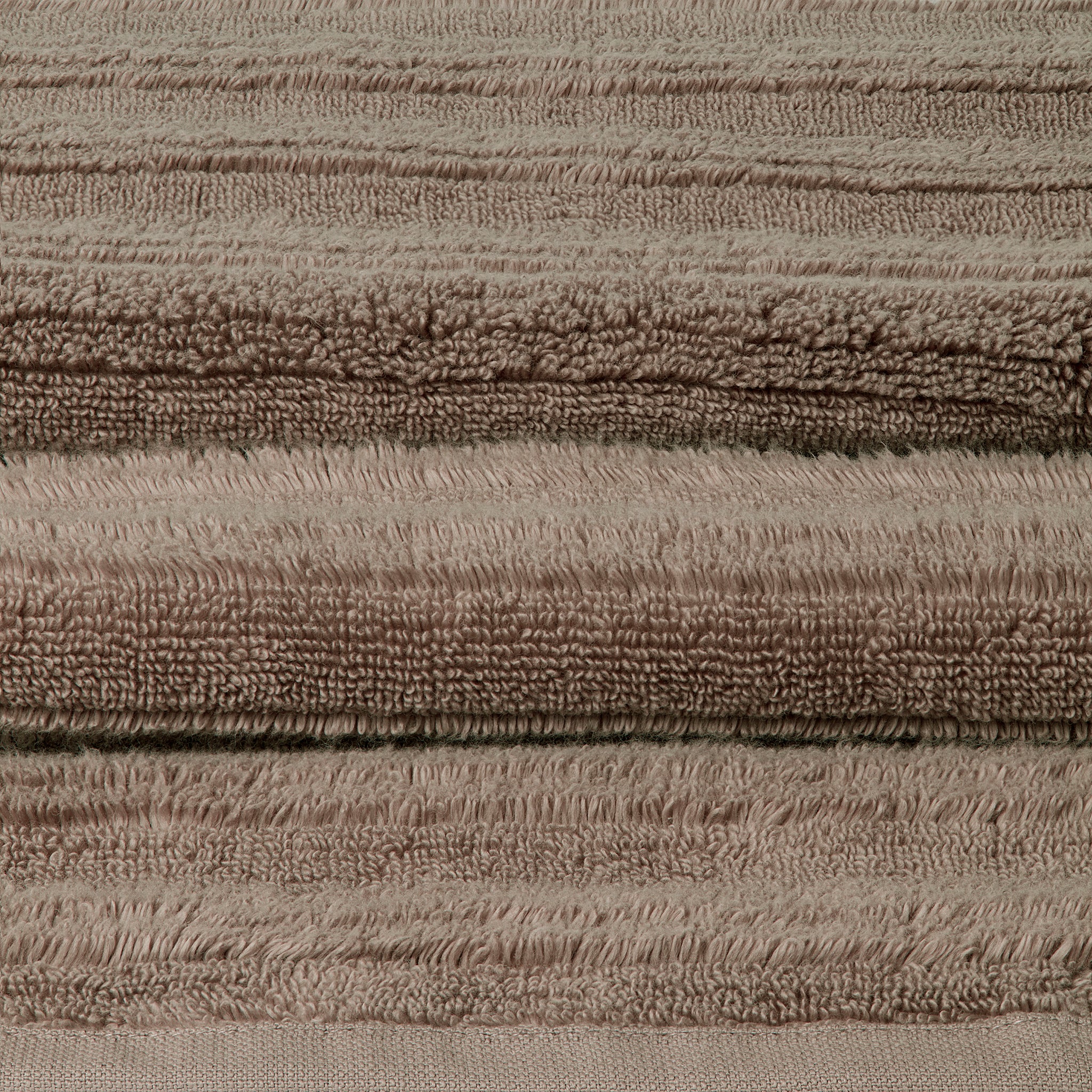 Detailshottowel_biscuit_3df0e6bd-c84b-4ad9-bb2d-a0060da6bdab