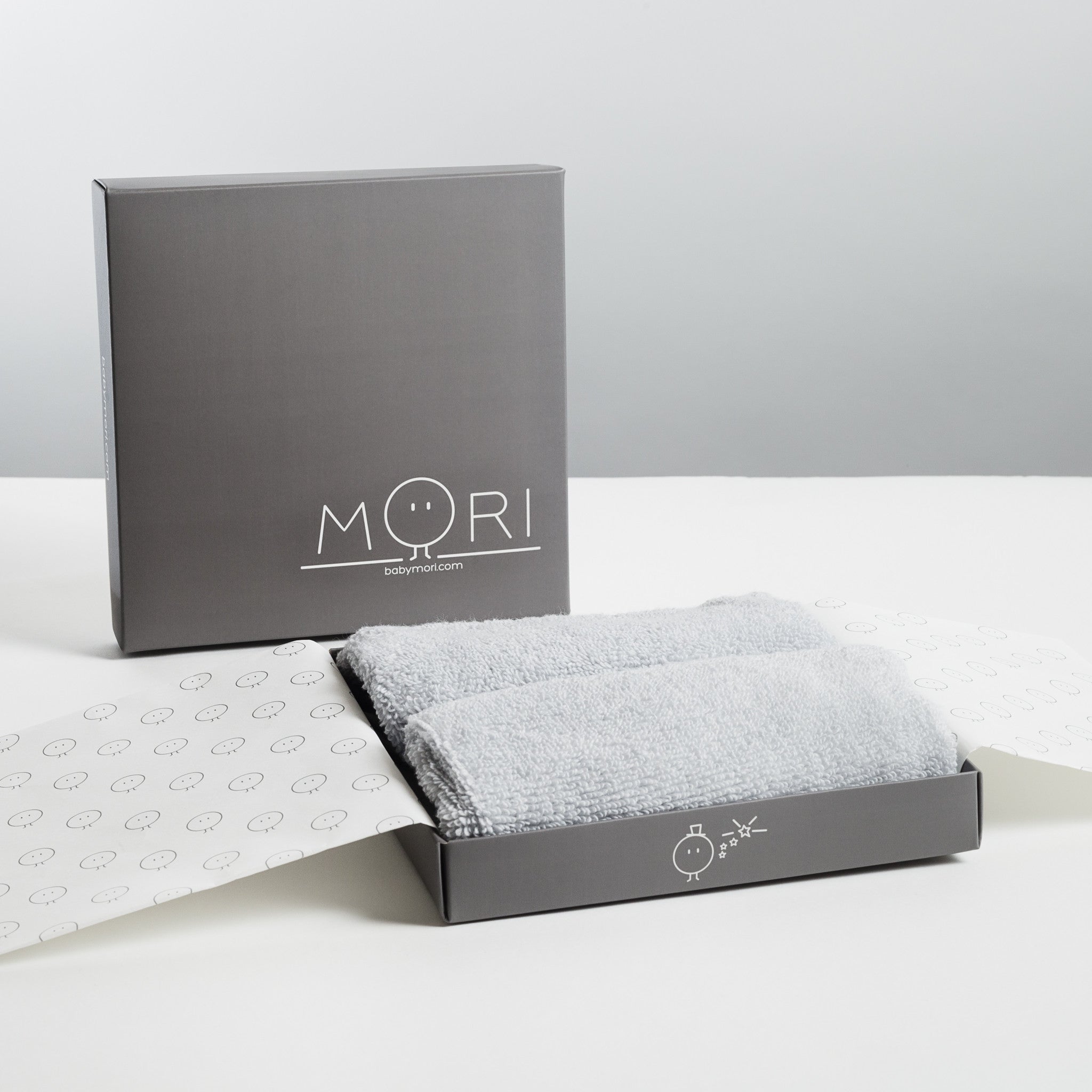 Grey_Mitts_Packaging_LoRes2048_047701f1-cbbe-47c2-ba93-ae2b98ec98b1