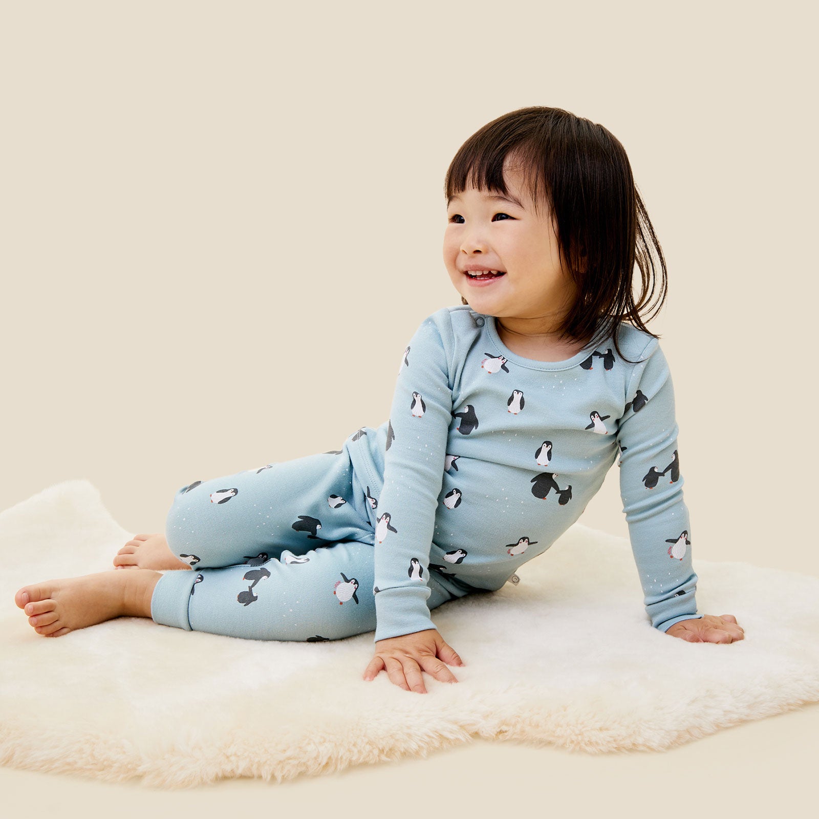 PENGUIN-PRINT-PYJAMAS_4975