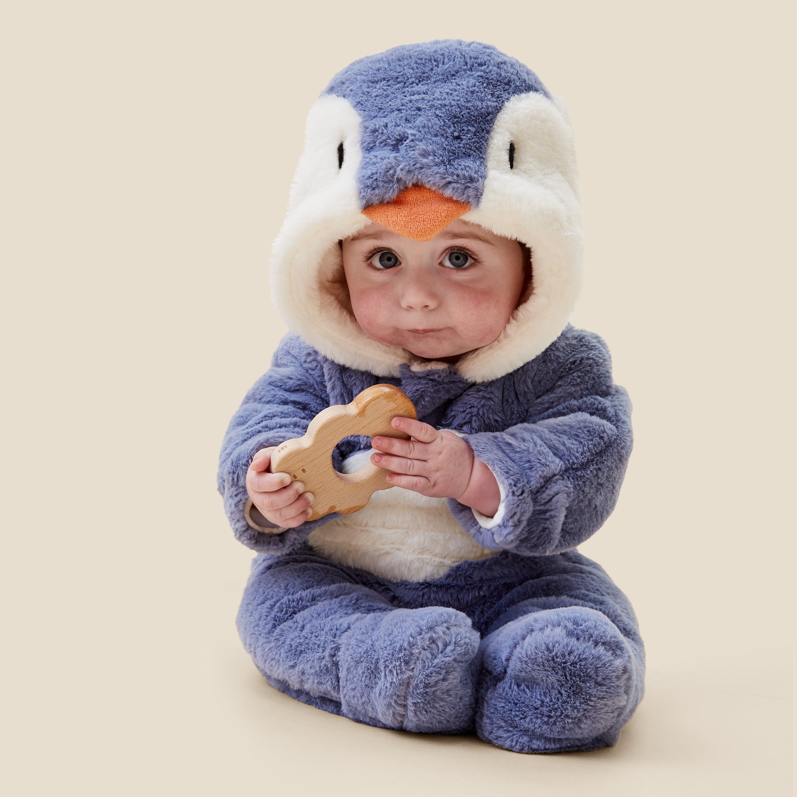 PENGUINFAUXFURPRAMSUIT_0661