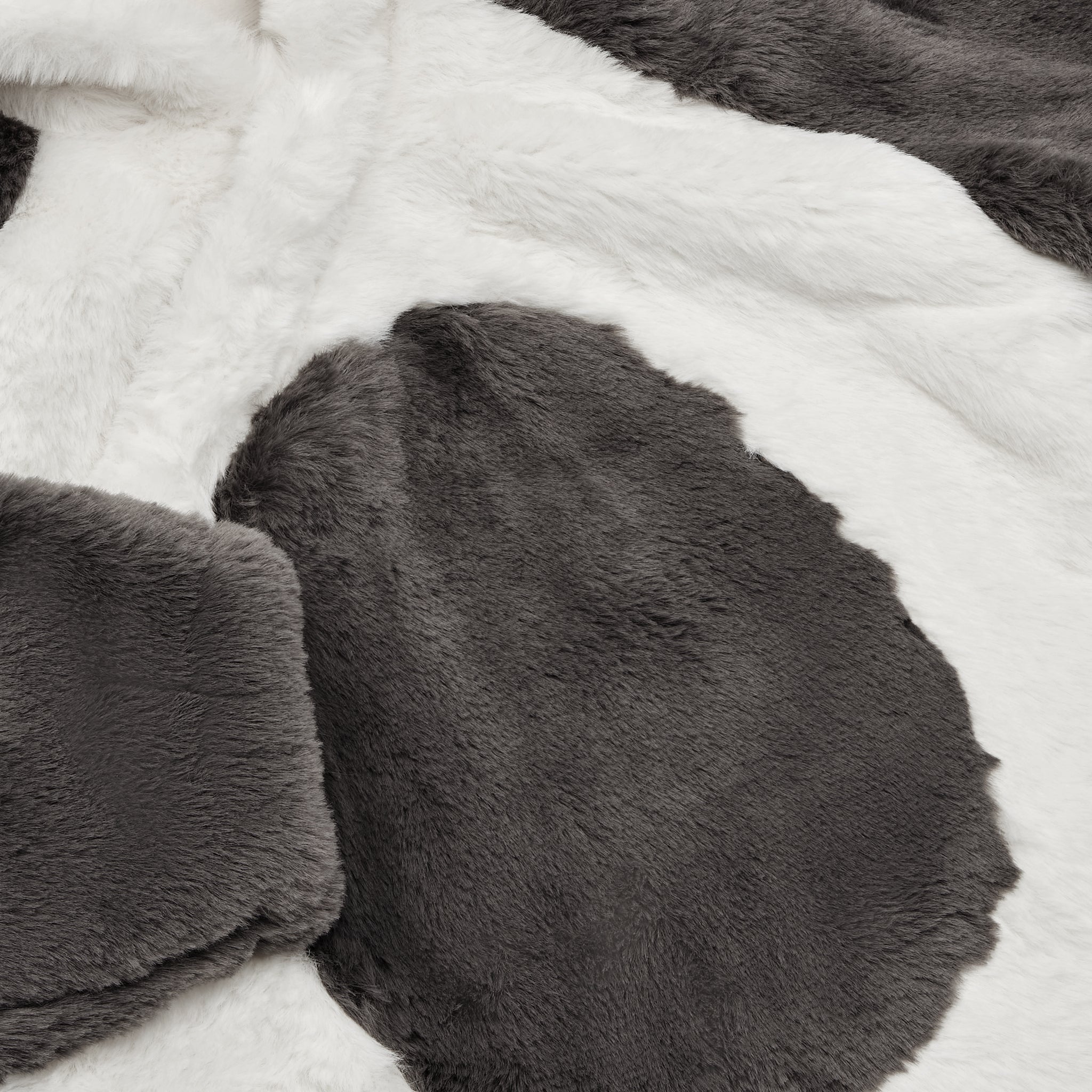 PandaFauxFurPramsuit_Footless_2