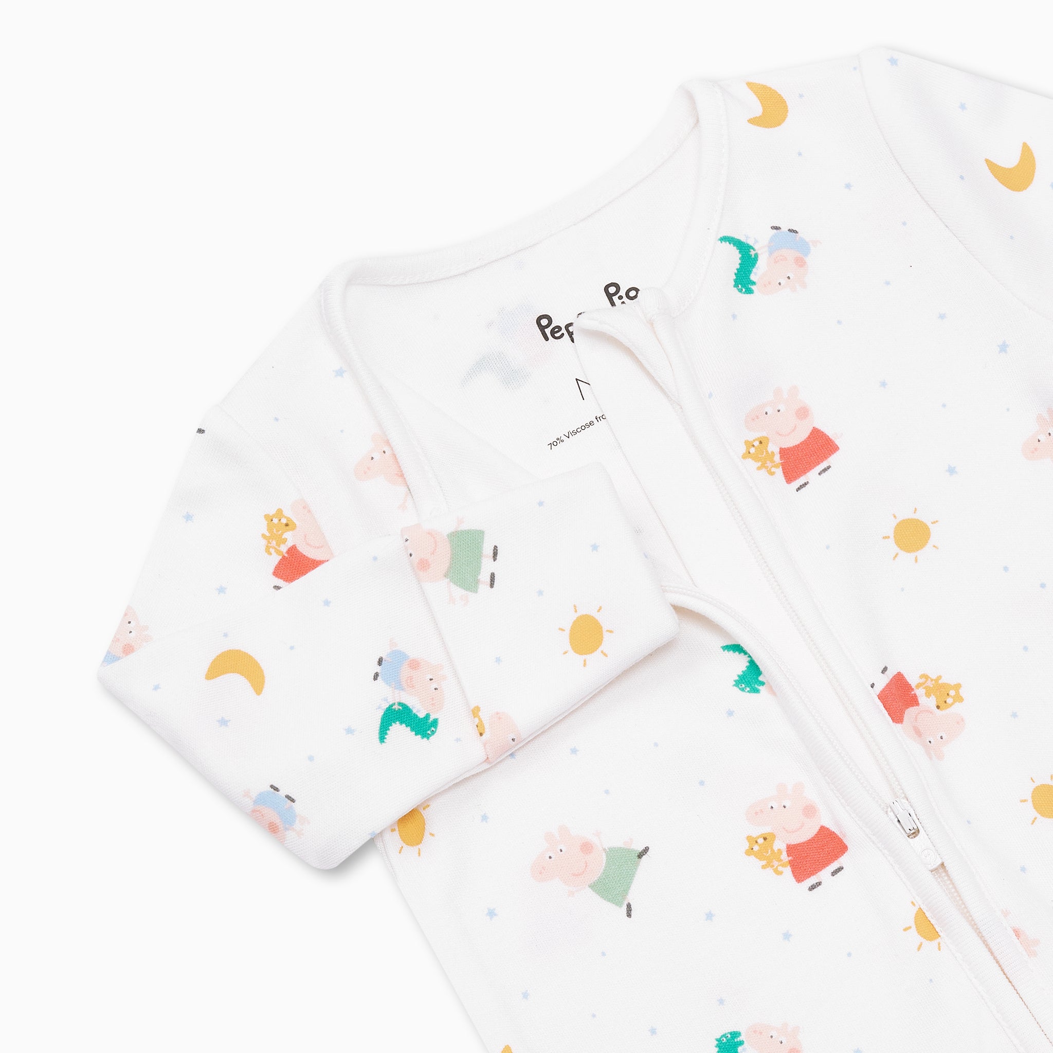 PeppaPigCleverZipSleepsuit_Footed_DETAIL