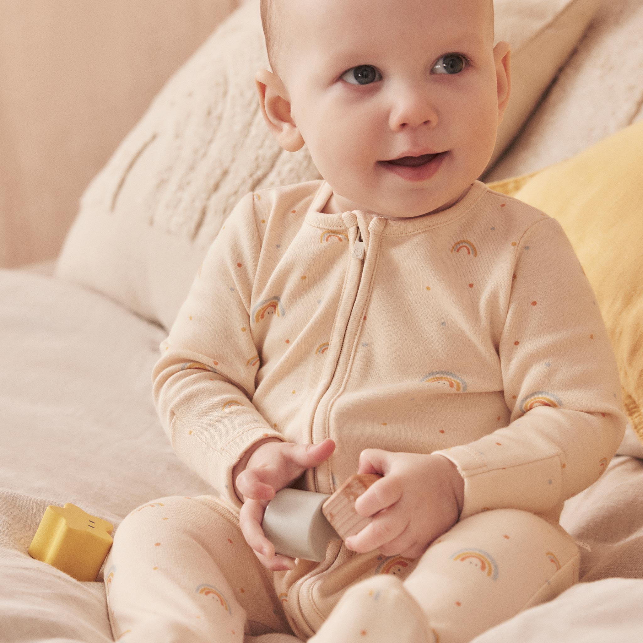 Rainbow-Print-Clever-Zip-Sleepsuit_059