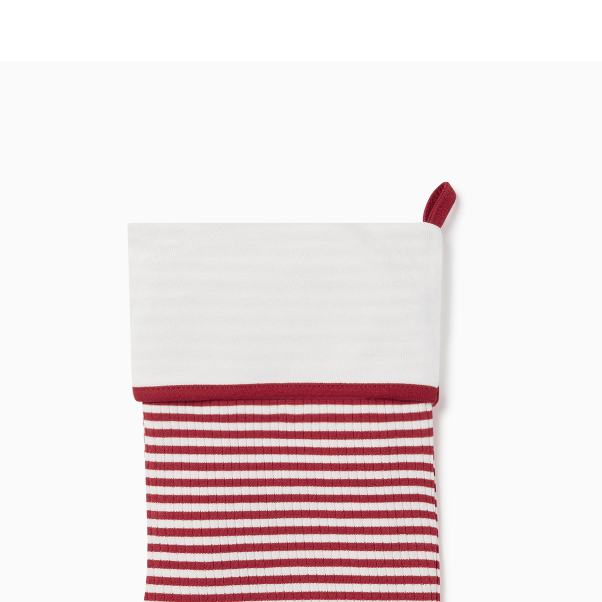 Ruby_Stripe_Ribbed_Elf_Hat_flat_close_up