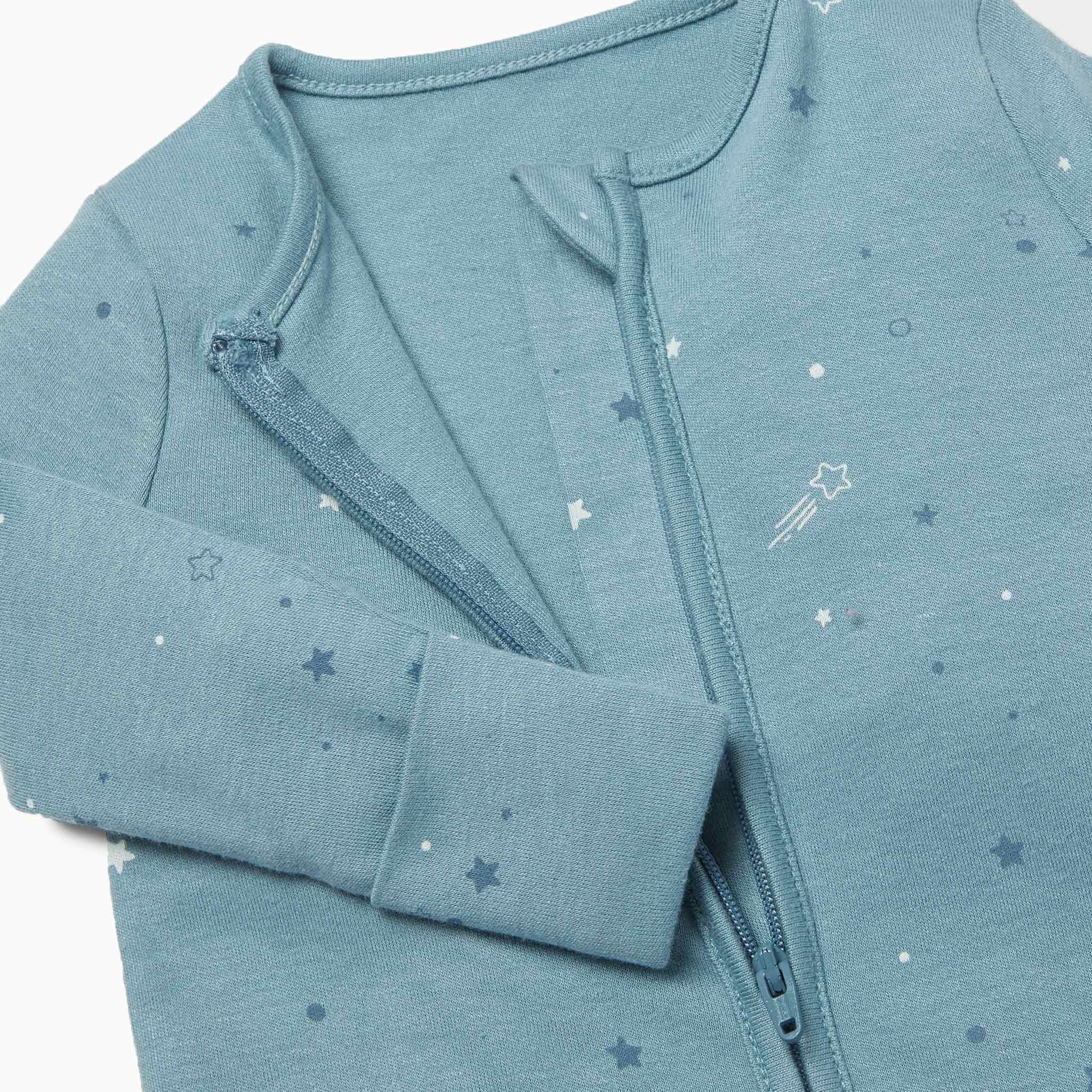 Star_Clever_Zip_Sleepsuit_Top-Detail